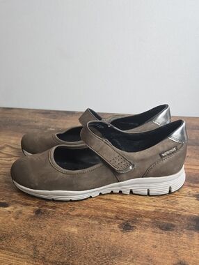 Mephisto Yelina Perf Mary Jane Comfort Walking Shoes 7.5 Broze Bucksoft Soft Air